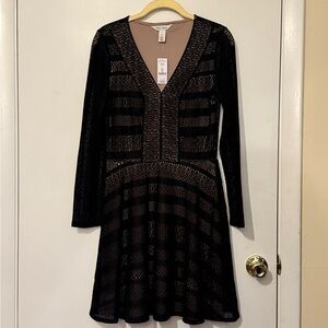 White House Black Market Long Sleeve Dress / Black & Nude / Crochet / XS , NWT